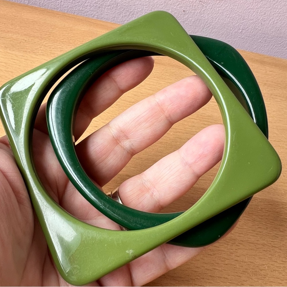 LOT OF 2 RETRO ART DECO GREEN BRACELETS